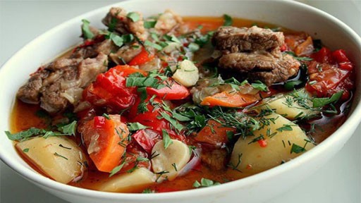 Beef khashlama with potatoes